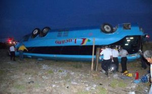 Autobuses Lucano coach crashes south of Nuevo Laredo